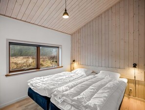 5 bedrooms, WiFi