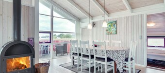 "Bertie" - 700m from the sea by Interhome