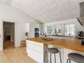 Køleskab, mikrobølgeovn, ovn, opvaskemaskine