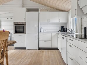 Fridge, microwave, dishwasher, cookware/dishes/utensils