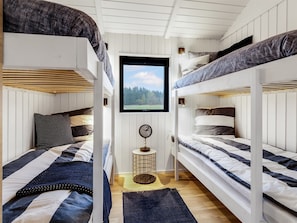 5 bedrooms, WiFi