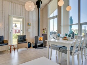 Dining - "Hubert" - 150m from the sea by Interhome (Hjørring)