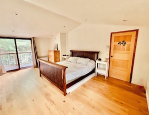 4 Schlafzimmer, kostenloses WLAN, Bettwäsche