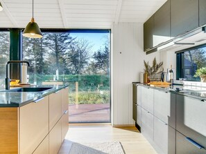Fridge, dishwasher, cookware/dishes/utensils