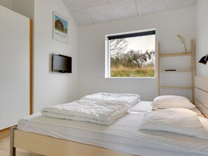 4 bedrooms, internet