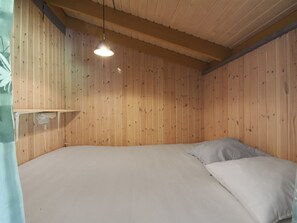 2 bedrooms, Internet
