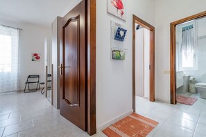 Doccia, asciugacapelli, bidet, asciugamani
