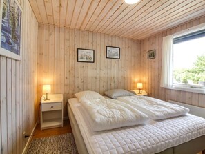 3 bedrooms, Internet