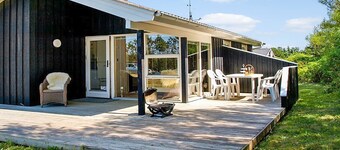 "Tia" - 900m from the sea by Interhome