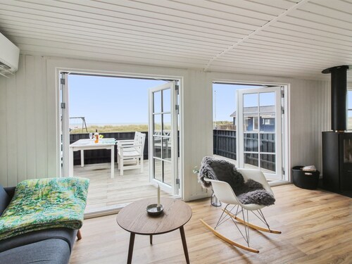 "Adina" - 50m from the sea by Interhome