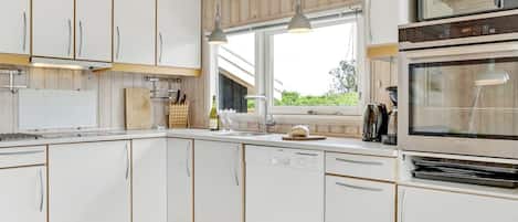 Fridge, microwave, dishwasher, cookware/dishes/utensils