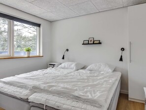 4 bedrooms, internet