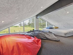 4 bedrooms, internet