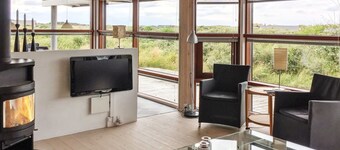 "Sigvalda" - 250m from the sea by Interhome