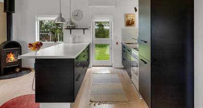 "Aarthi" - 637m from the sea by Interhome