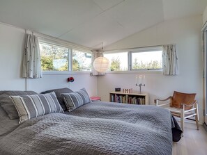 2 bedrooms, Internet