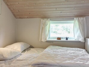 3 bedrooms, Internet