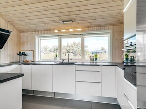 Fridge, microwave, oven, dishwasher - "Esma" - 150m from the sea by Interhome (Hjørring)