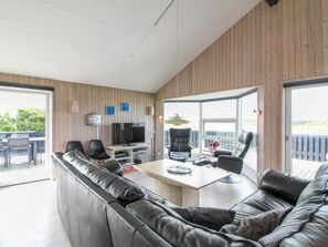 TV - "Seniha" - 400m from the sea by Interhome (Hjørring)
