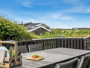 Outdoor dining - "Seniha" - 400m from the sea by Interhome (Hjørring)