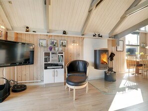 Télévision, cheminée
