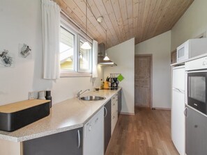 Køleskab, mikrobølgeovn, ovn, opvaskemaskine