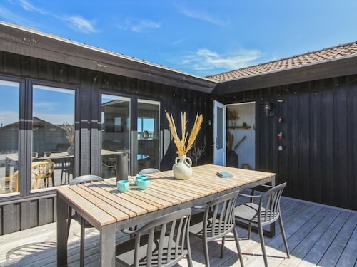 "Frederik" - 250m from the sea by Interhome