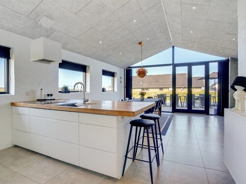 "Volfgang" - 250m from the sea by Interhome