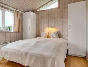 4 室のベッドルーム、WiFi