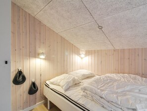 5 bedrooms, WiFi