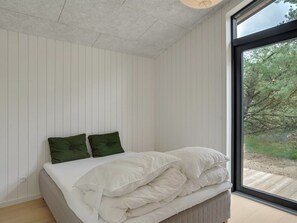 4 bedrooms, WiFi