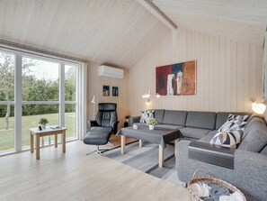 Fernseher, Kamin