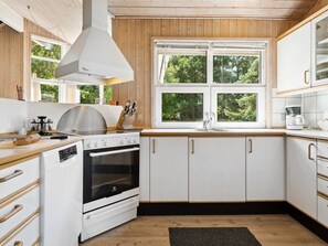 Fridge, microwave, dishwasher, cookware/dishes/utensils