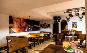 Breakfast, lunch and dinner served - Hotel Styria (Chvalovice)