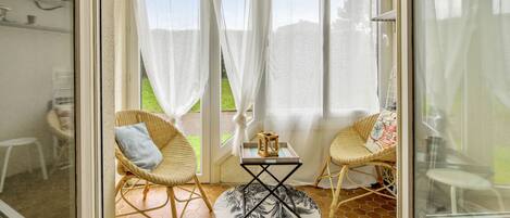 Vue depuis lâhĂ©bergement