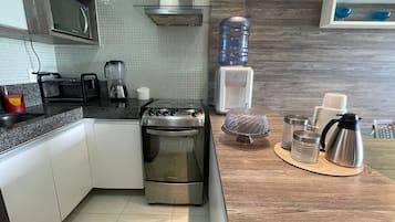 公寓 | 私人厨房 | 冰箱、微波炉、搅拌机、厨具/餐具