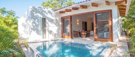 Piscina externa, piscina aquecida