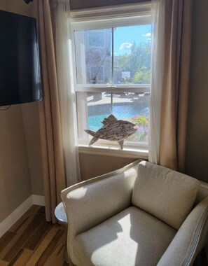 Smart TV - 	
Adorable- Entire Guest House: Pool, Hot Tub, Beautiful Fountain & Huge Patio! (Simi Valley)