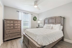 2 Schlafzimmer, Bügeleisen/Bügelbrett, kostenloses WLAN, Bettwäsche
