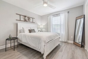 2 bedrooms, iron/ironing board, free WiFi, bed sheets
