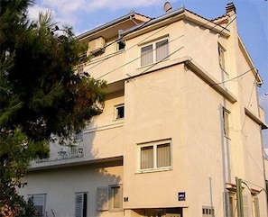 Apartment, Smoking | 1 bedroom - Apartments Stipan - 80 m From sea (Split)