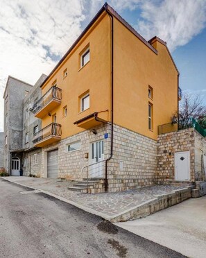 Apartament, fumadors | 3 dormitoris 