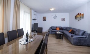 Apartament, fumadors | 3 dormitoris 