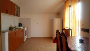 Room - Apartments Tina -with Terrace and sea View (Obrovac)