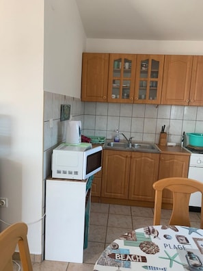 Apartamento, para fumantes | 2 quartos