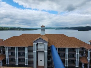 Exterior - Come enjoy the amazing fun and beautiful views at our resort in Hollister Mo. 
 (Hollister)