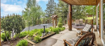 Twin Sisters Suite - Minutes to RMNP, Hot Tub!
