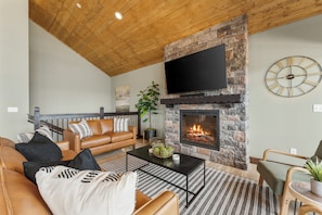 Smart TV, fireplace, foosball, stereo