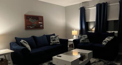 Golf and Stay house is next to Twin Oaks Golf Course. Lovely 9 hole golf course.