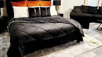 3 chambres, fer et planche à repasser, Wi-Fi, draps fournis